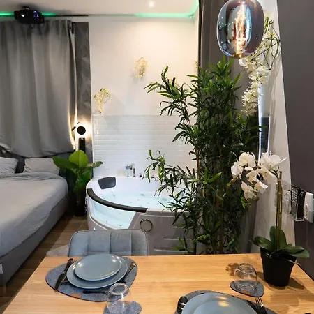 Capsule Color Deluxe Balneo I Ecran Cinema I Console De Jeux