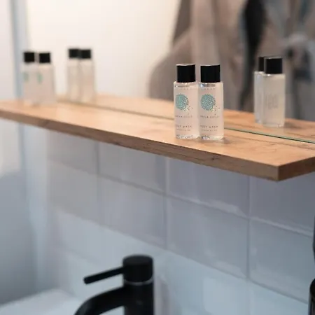 Capsule Color Deluxe Balneo I Ecran Cinema I Console De Jeux