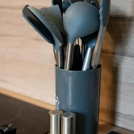 Appartement Capsule Color Deluxe Balneo I Ecran Cinema I Console De Jeux