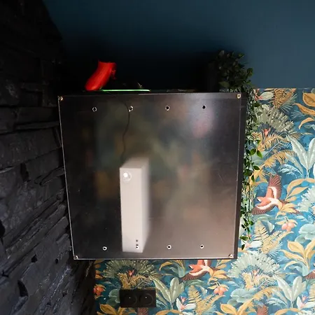 Capsule Color Deluxe Balneo I Ecran Cinema I Console De Jeux * Trith-Saint-Leger