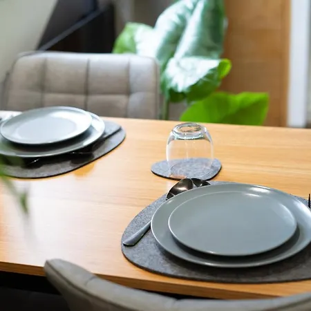 Capsule Color Deluxe Balneo I Ecran Cinema I Console De Jeux Appartement *