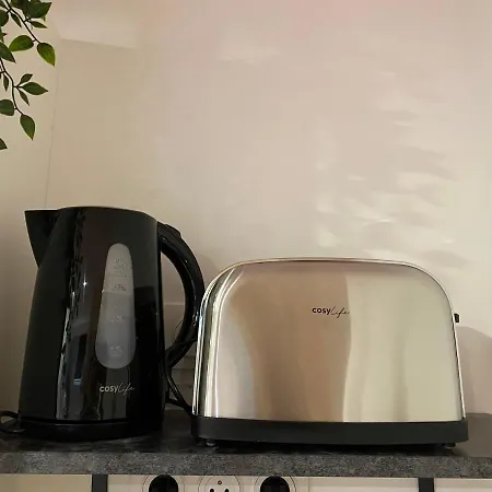 Appartement Capsule Color Deluxe Balneo I Ecran Cinema I Console De Jeux *