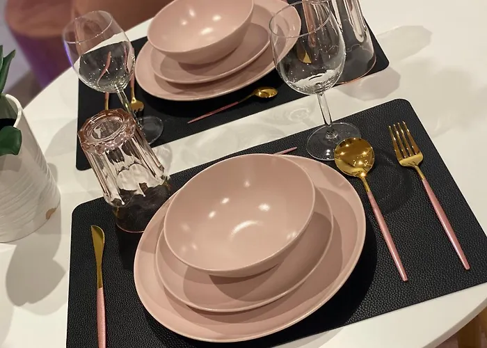 Capsule Color Deluxe Balnéo I écran Cinéma I Console De Jeux Appartement