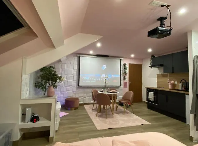 Capsule Color Deluxe Balnéo I écran Cinéma I Console De Jeux